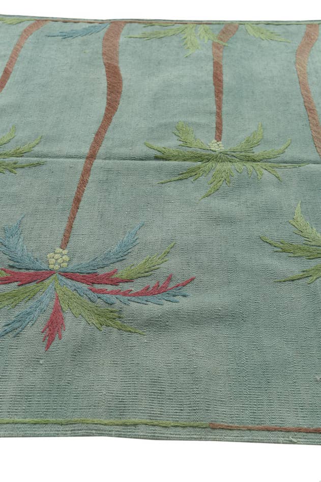 Detail image of 5' 2 x 6' 3 Hand Woven Kilim Suzani Wool Rug