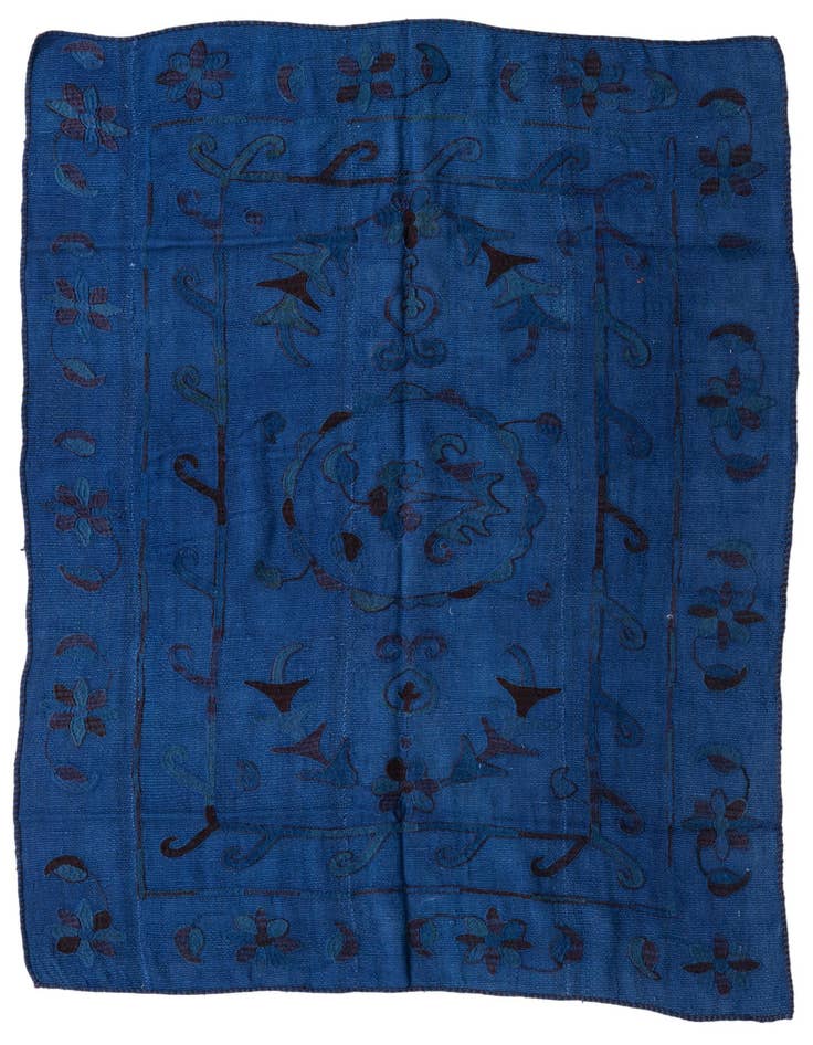 Detail image of 5' x 6' 10 Hand Woven Kilim Suzani Wool Rug