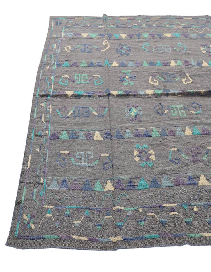 Detail image of 6' 5 x 8' 8  Hand Woven Kilim Suzani Wool Rug