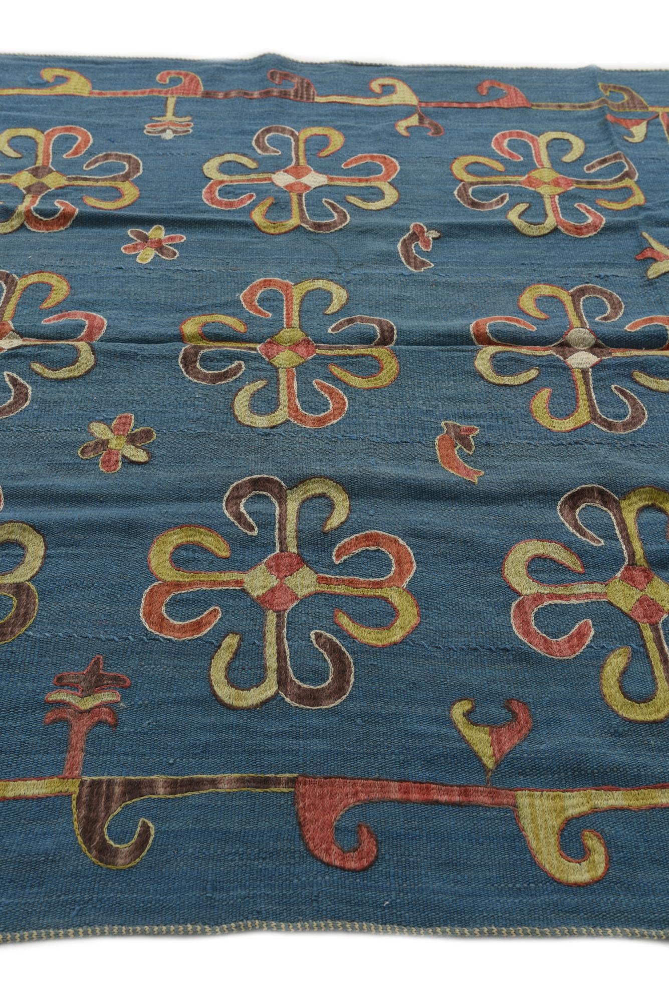 5' 6 x 7' 8 Hand Woven Kilim Suzani Wool Rug