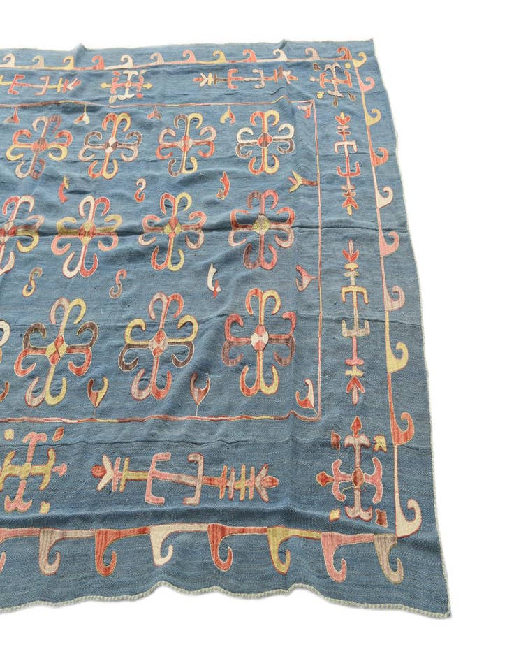 Detail image of 6' 8 x 9' 1  Hand Woven Kilim Suzani Wool Rug