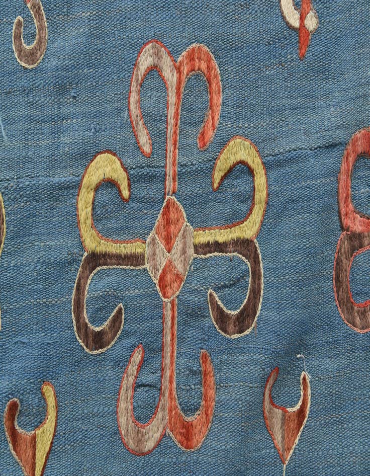 Detail image of 6' 8 x 9' 1  Hand Woven Kilim Suzani Wool Rug