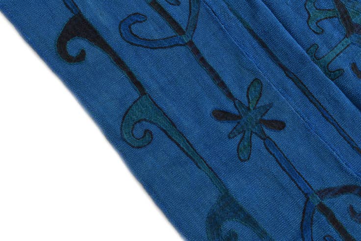 Detail image of 5' 6 x 7' 7 Hand Woven Kilim Suzani Wool Rug