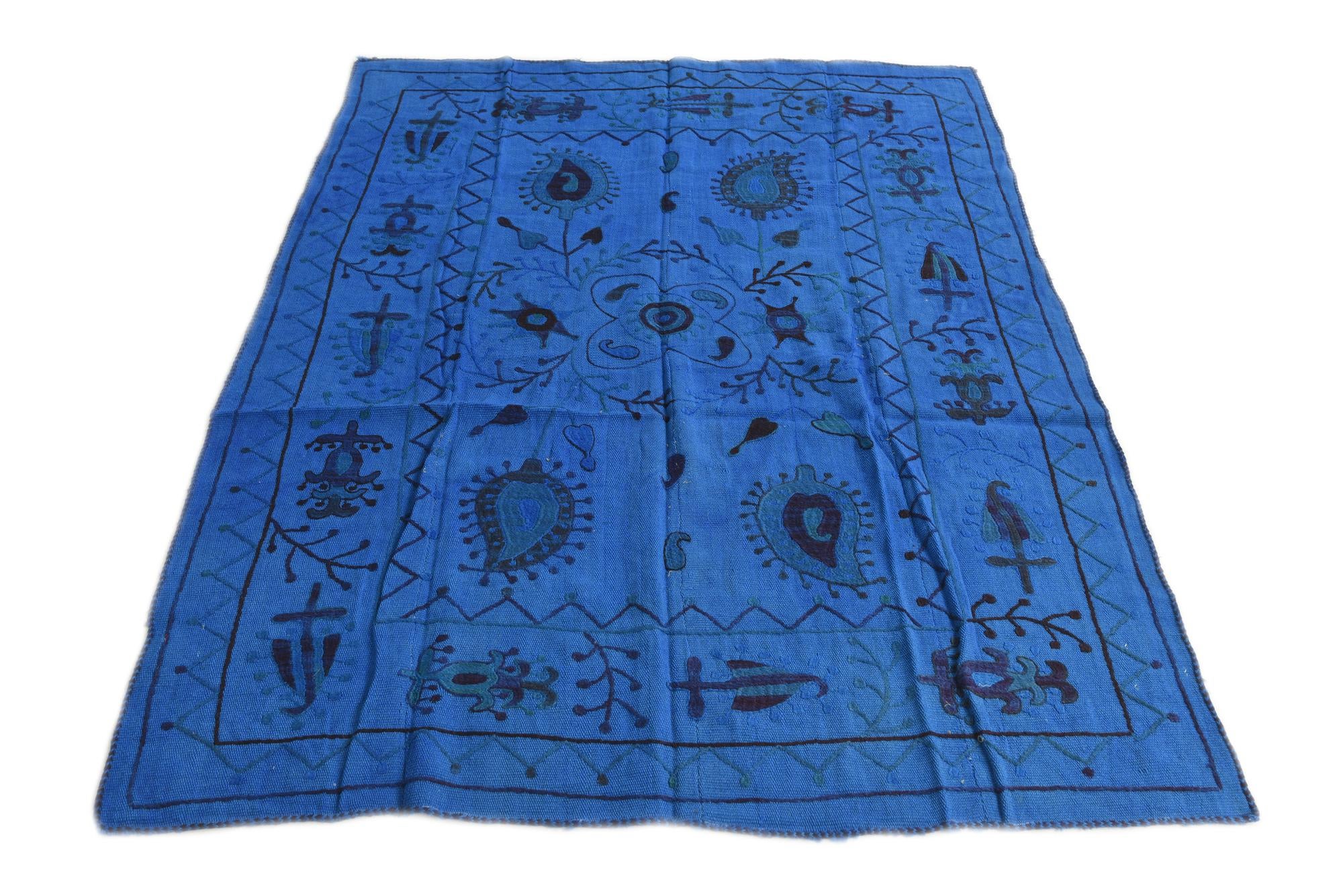 4' 10 x 6' 6 Hand Woven Kilim Suzani Wool Rug