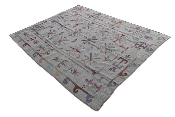 Detail image of 5' 10 x 7' 2 Hand Woven Kilim Suzani Wool Rug