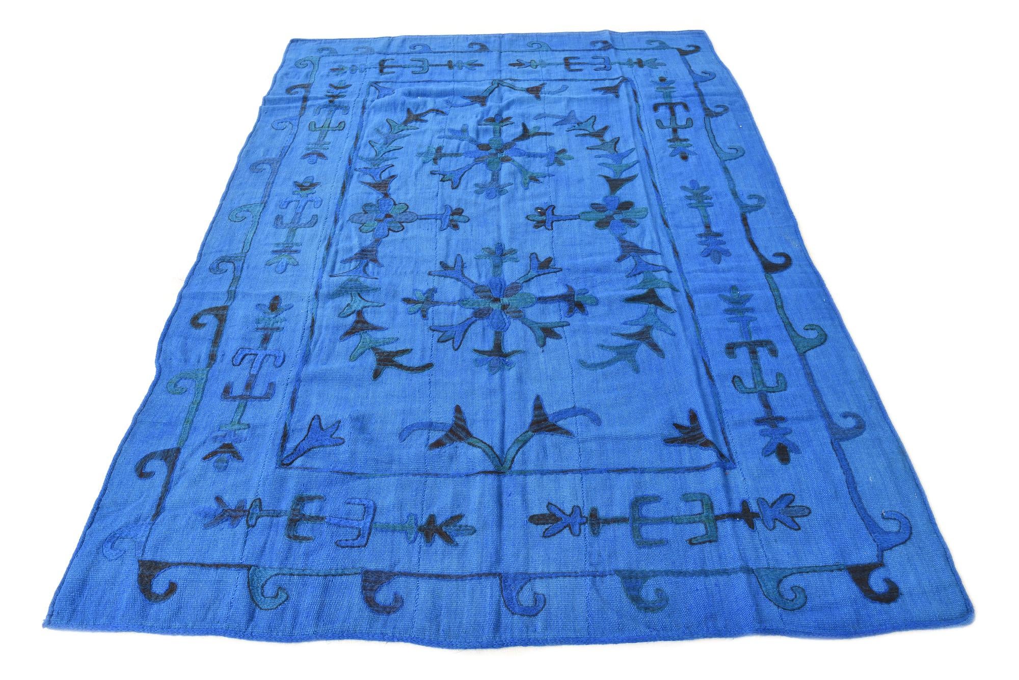 5' 4 x 7' 6 Hand Woven Kilim Suzani Wool Rug