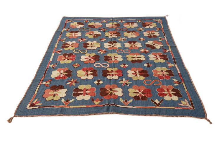 Detail image of 5' 8 x 7' 1 Hand Woven Kilim Suzani Wool Rug