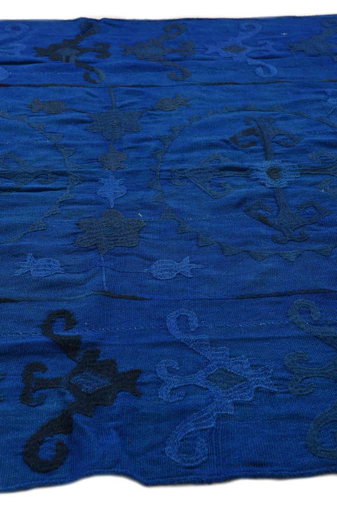 4' 9 x 5' 6 Hand Woven Kilim Suzani Wool Rug