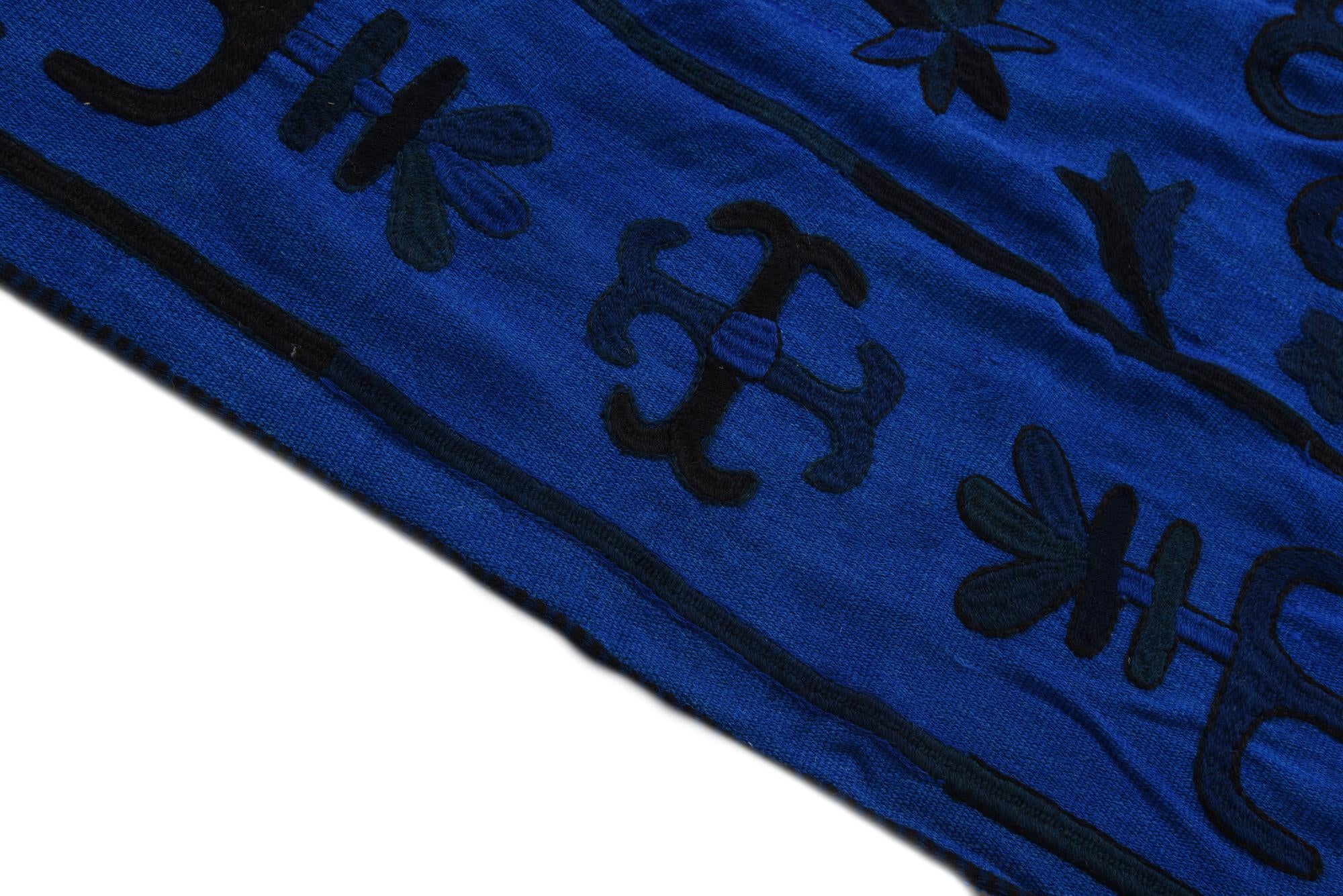 5' 7 x 6' 5 Hand Woven Kilim Suzani Wool Rug