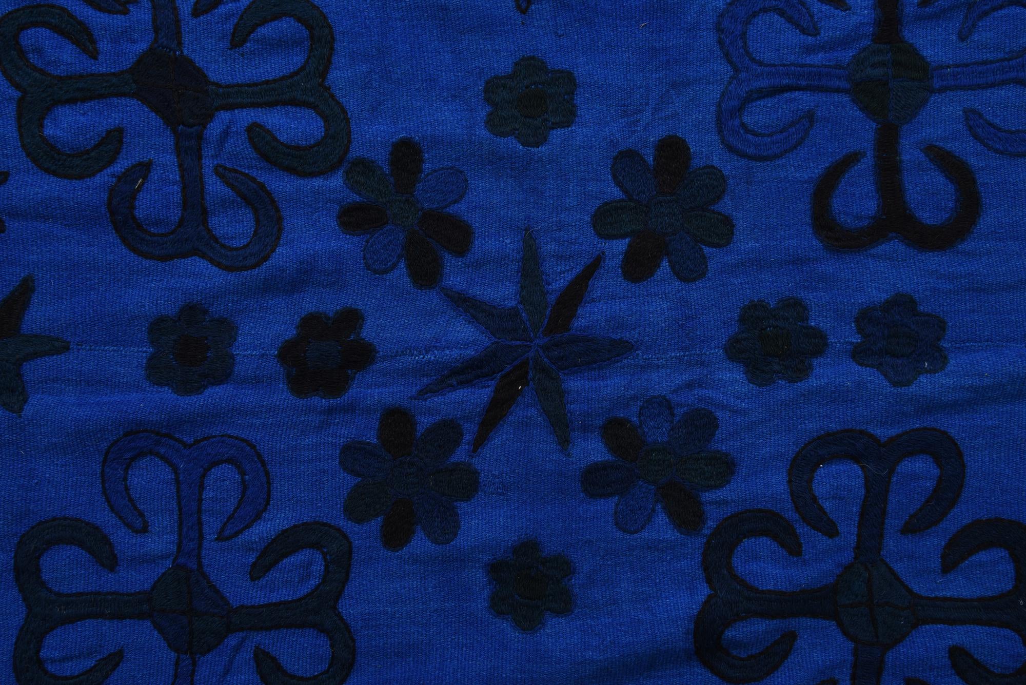 5' 7 x 6' 5 Hand Woven Kilim Suzani Wool Rug
