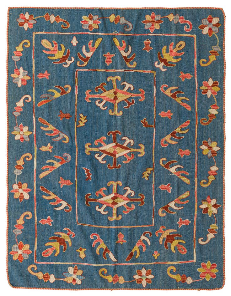 Detail image of 5' x 6' 9 Hand Woven Kilim Suzani Wool Rug