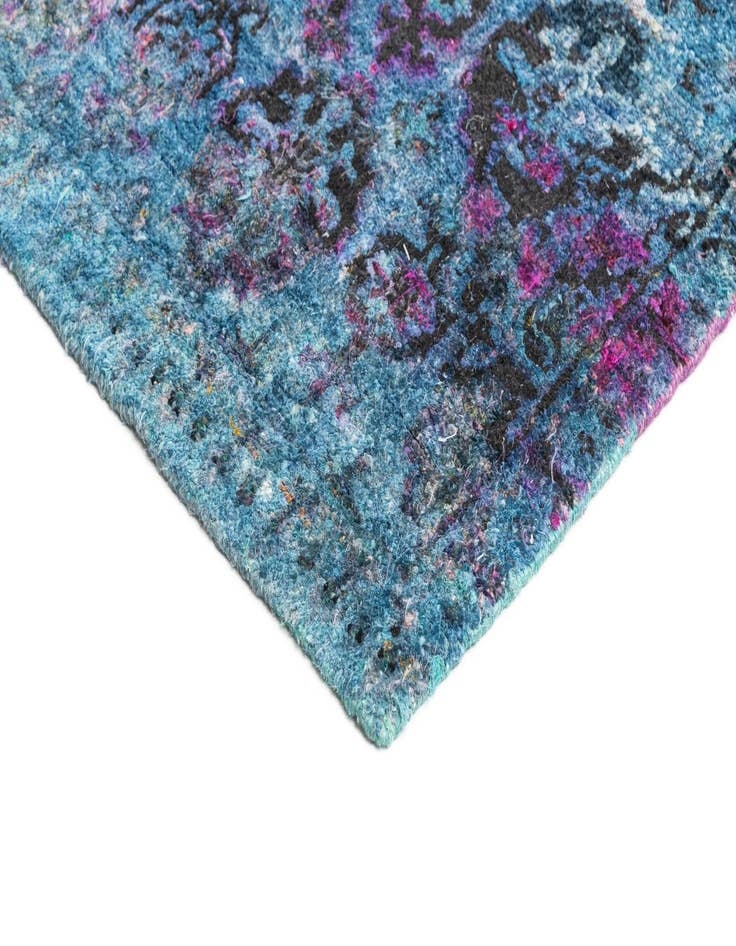 Detail image of 8' 7 x 12' 10  Hand Knotted Kundan Rug