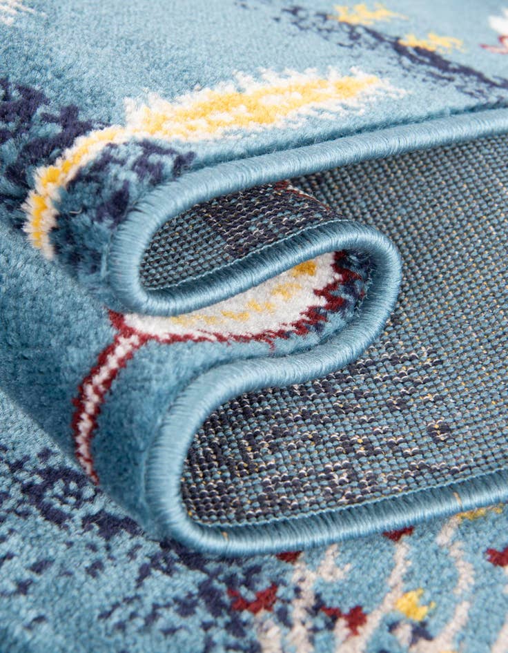 Detail image of 7' 1 x 10' Laguna Rug