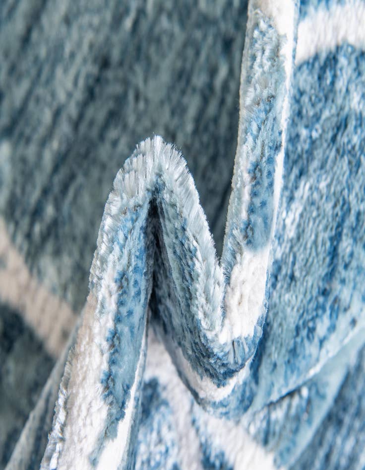 Detail image of 9' x 12' Lattice Trellis Rug