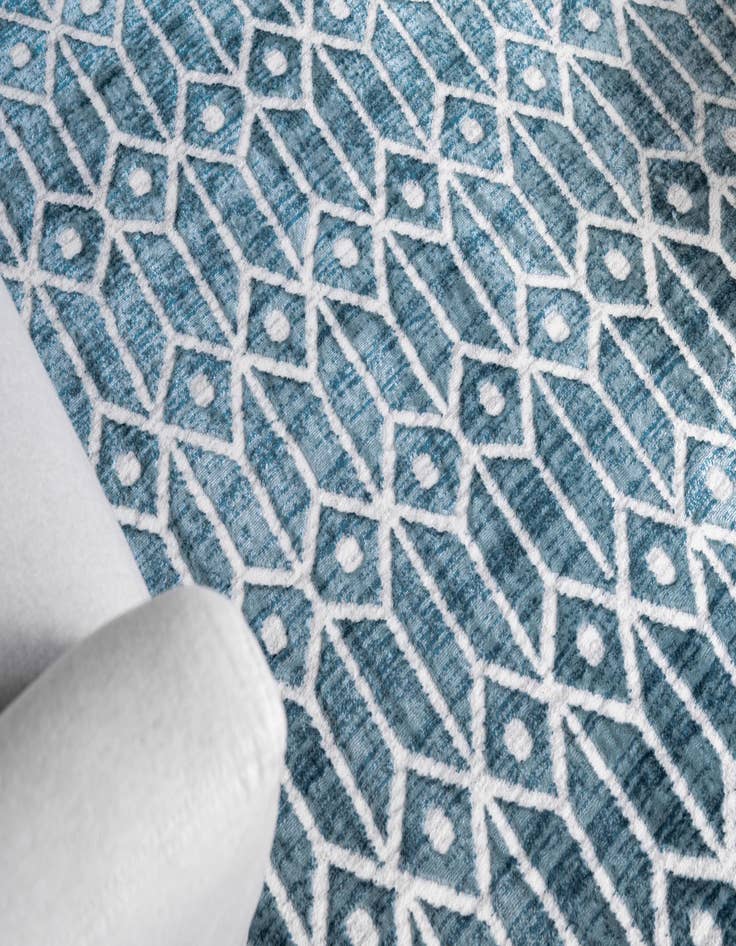 Detail image of 5' x 8' Lattice Trellis Rug