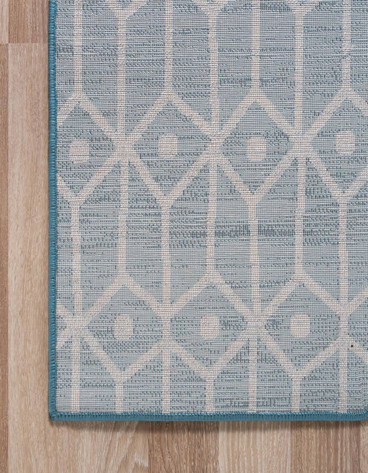 Detail image of 5' x 8' Lattice Trellis Rug