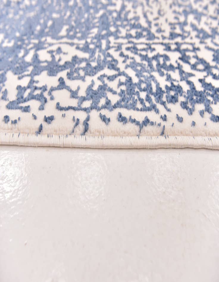 Detail image of 5' 2 x 7' 3 Legacy Rug