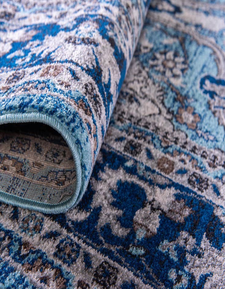 Detail image of 8' x 10' Legacy Rug