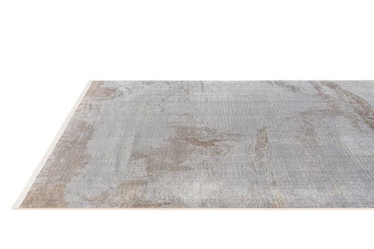 Detail image of 5' 4 x 7' 9 Lola Rug