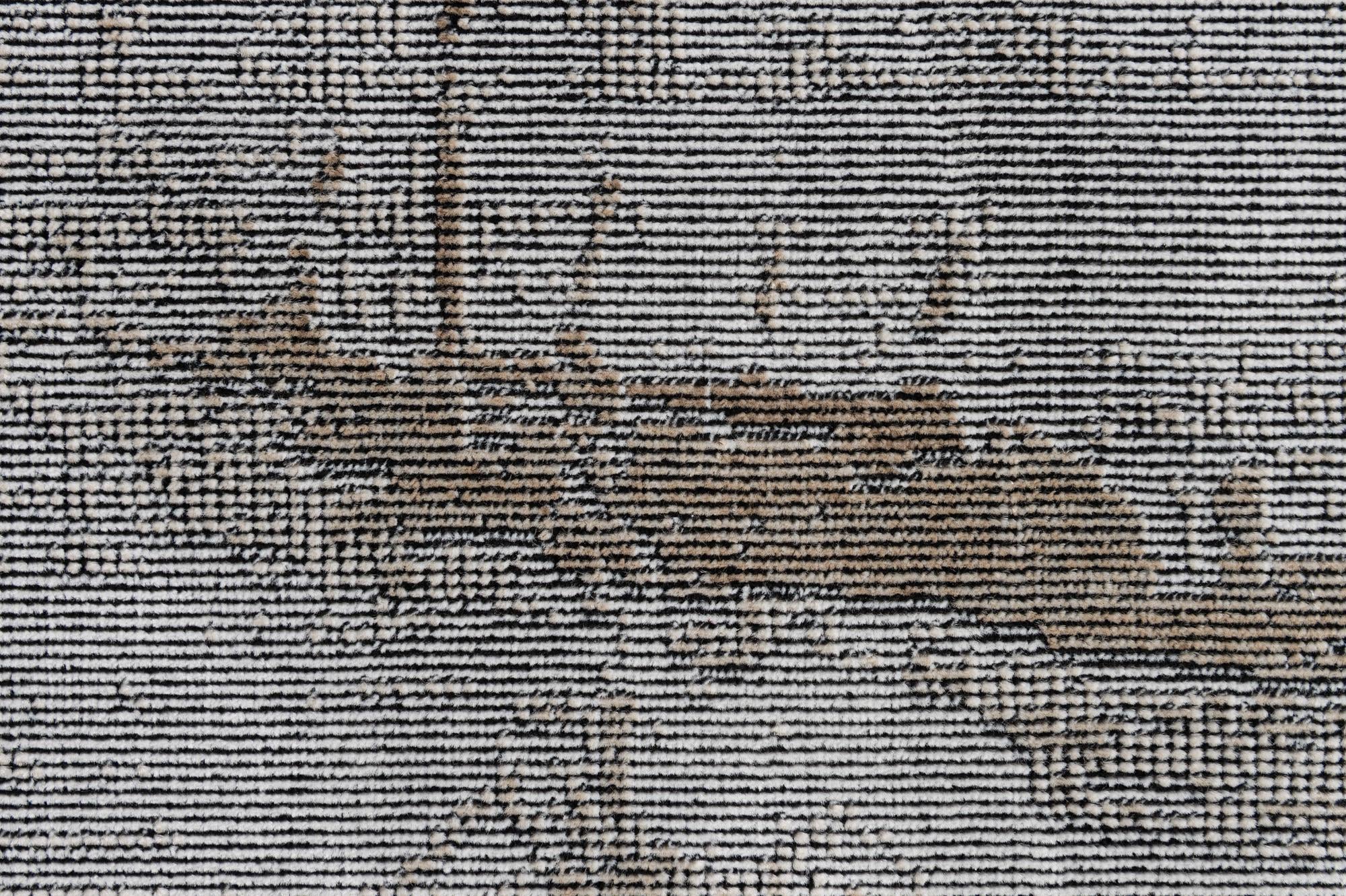 5' 4 x 7' 9 Lola Rug