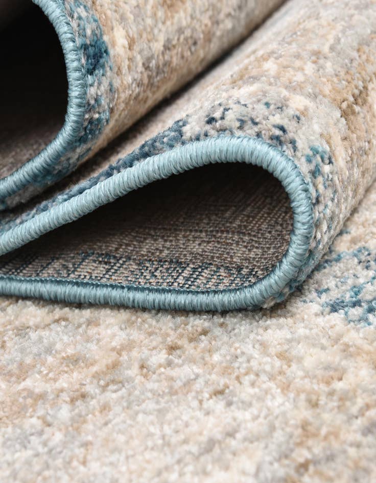 Detail image of 4' x 6' Lola Rug