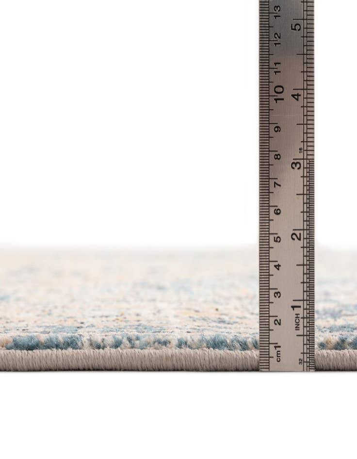 Detail image of 6' 7 x 8' 6 Lola Rug