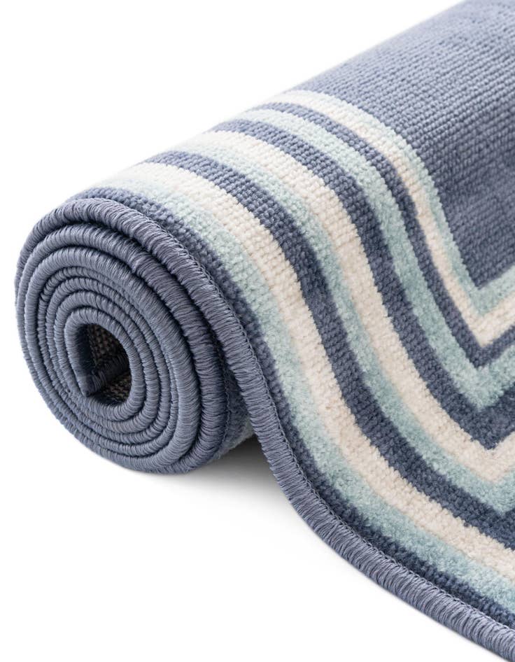 Detail image of 3' 3 x 5' 3 Lotus Rug
