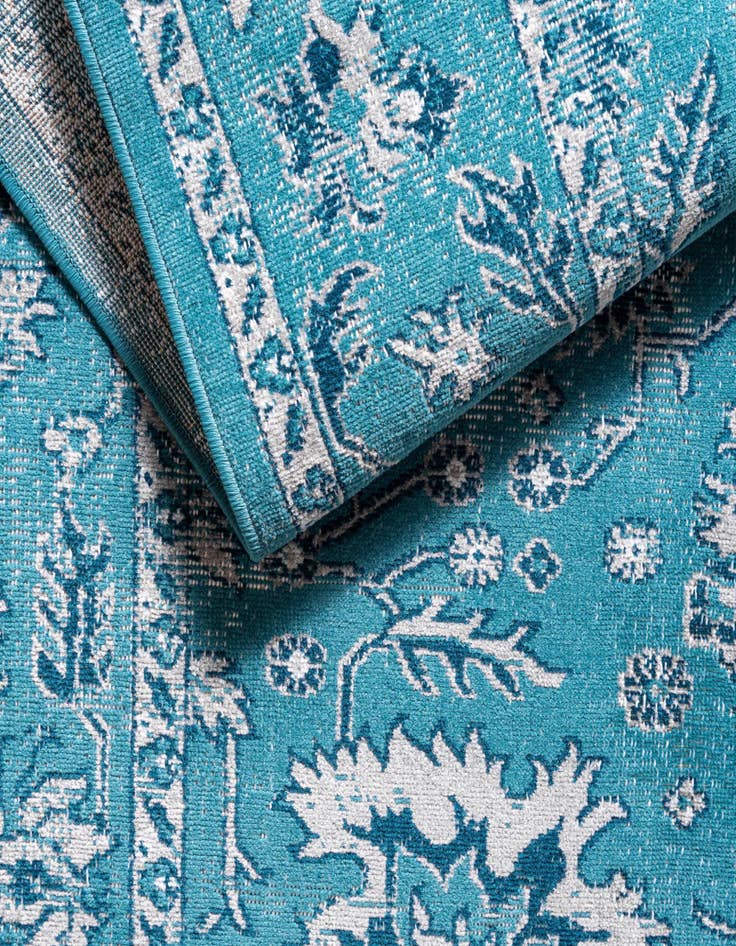 Detail image of 4' x 6' Lucerne Rug