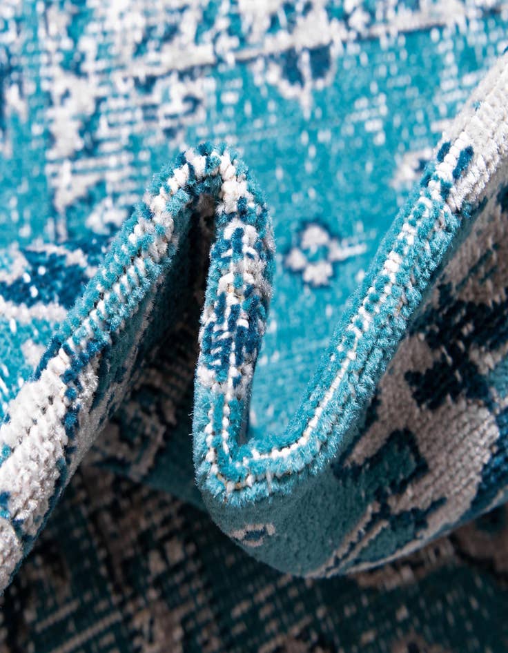 Detail image of 4' x 6' Lucerne Rug