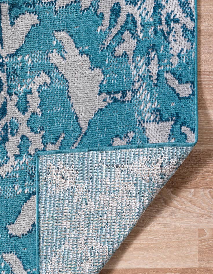 Detail image of 9' x 12' Lucerne Rug