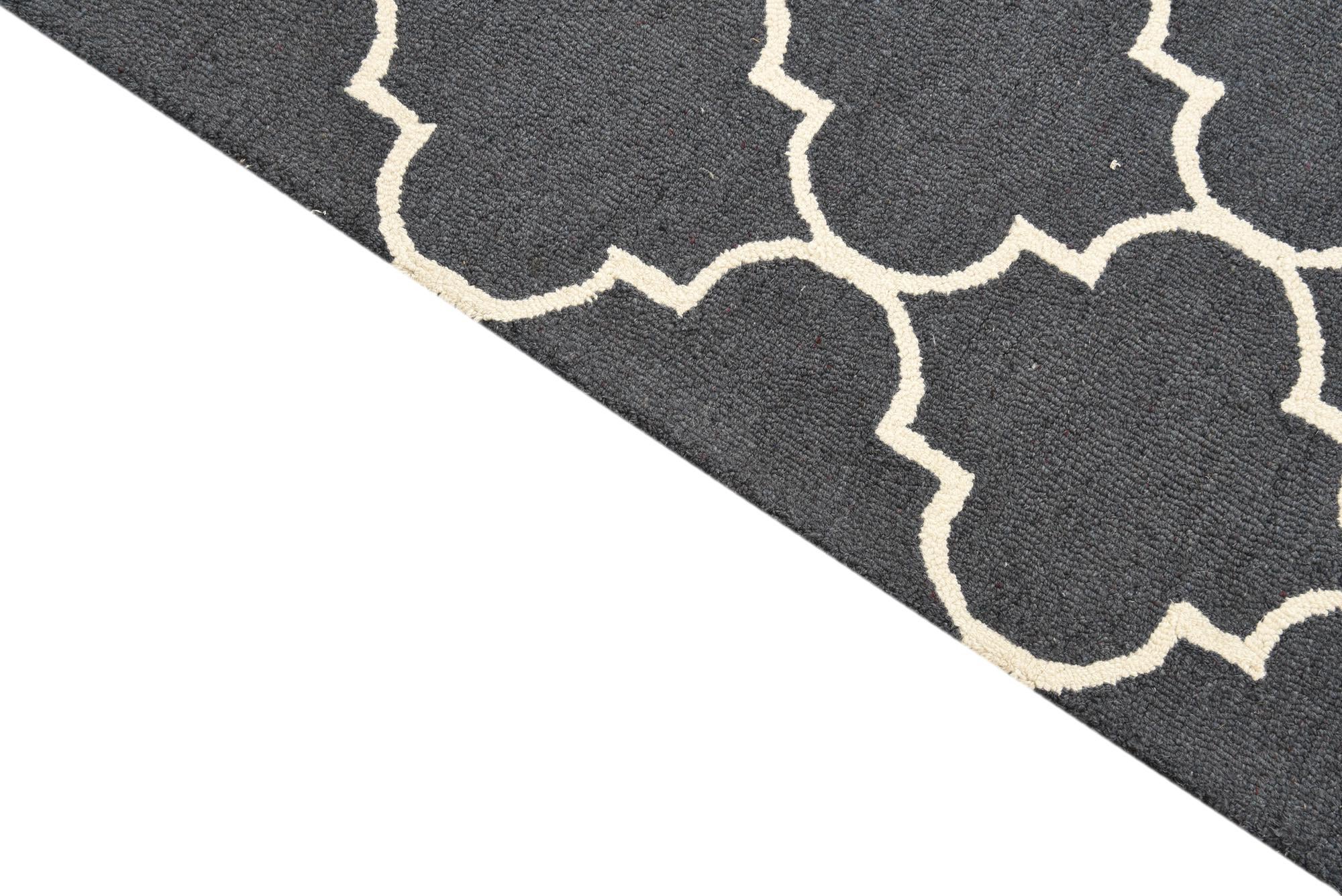 5' 1 x 7' 10 Luna Rug