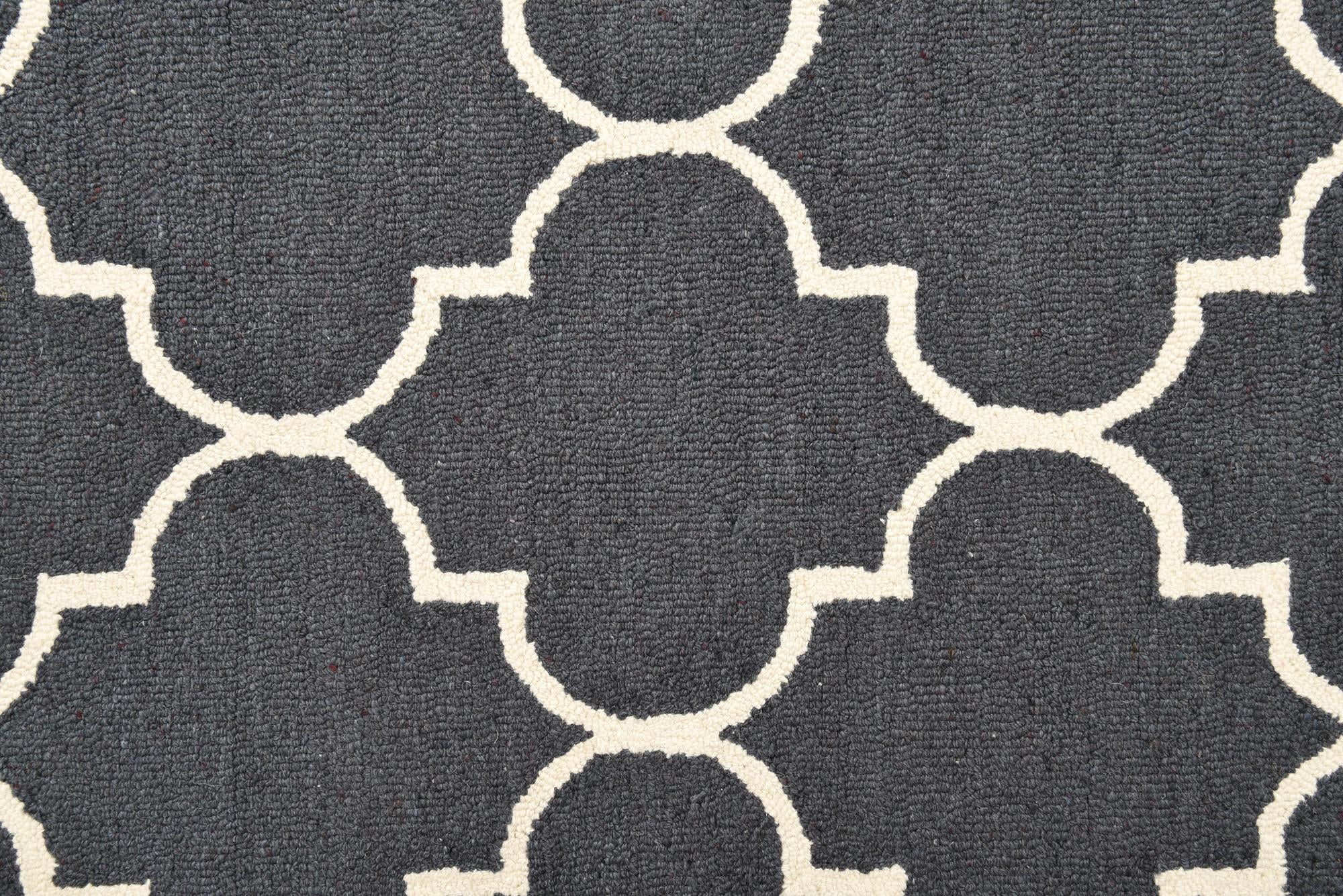 5' 1 x 7' 10 Luna Rug