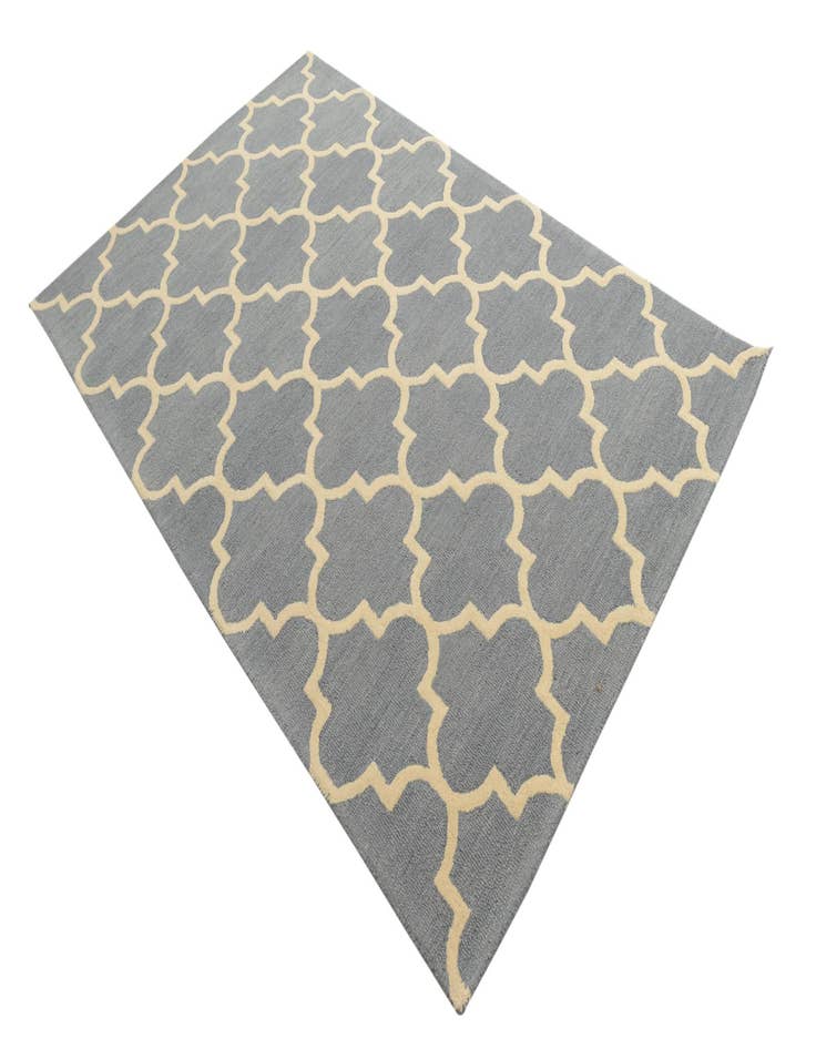 Detail image of 5' x 8' Luna Rug