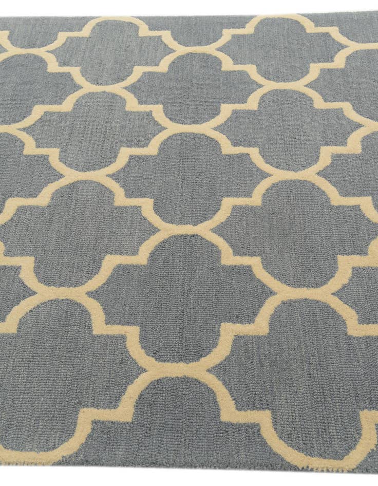 Detail image of 5' x 8' Luna Rug