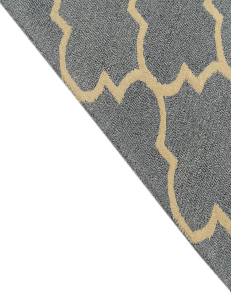 Detail image of 5' x 8' Luna Rug
