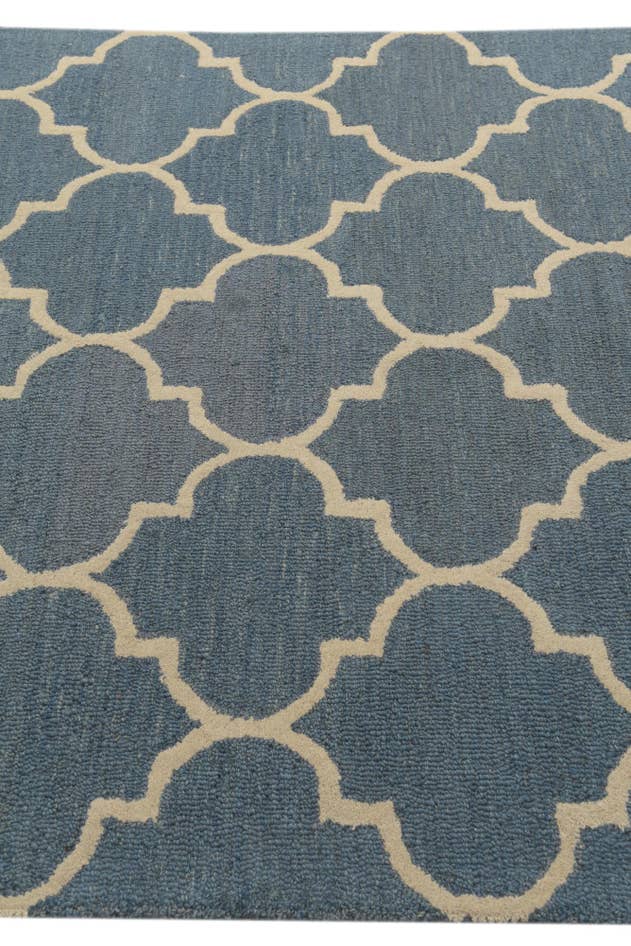 Detail image of 5' 1 x 8' Luna Wool Rug