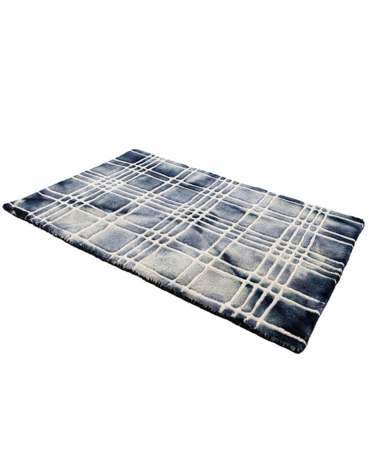 Detail image of 2' x 3' Luna Wool Rug