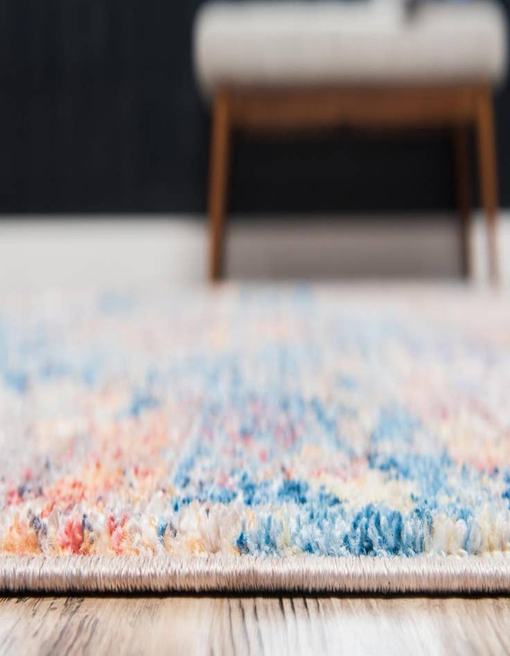 Detail image of 5' x 8' Madrid Rug