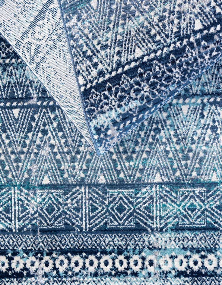Detail image of 8' x 9' 10 Malibu Rug