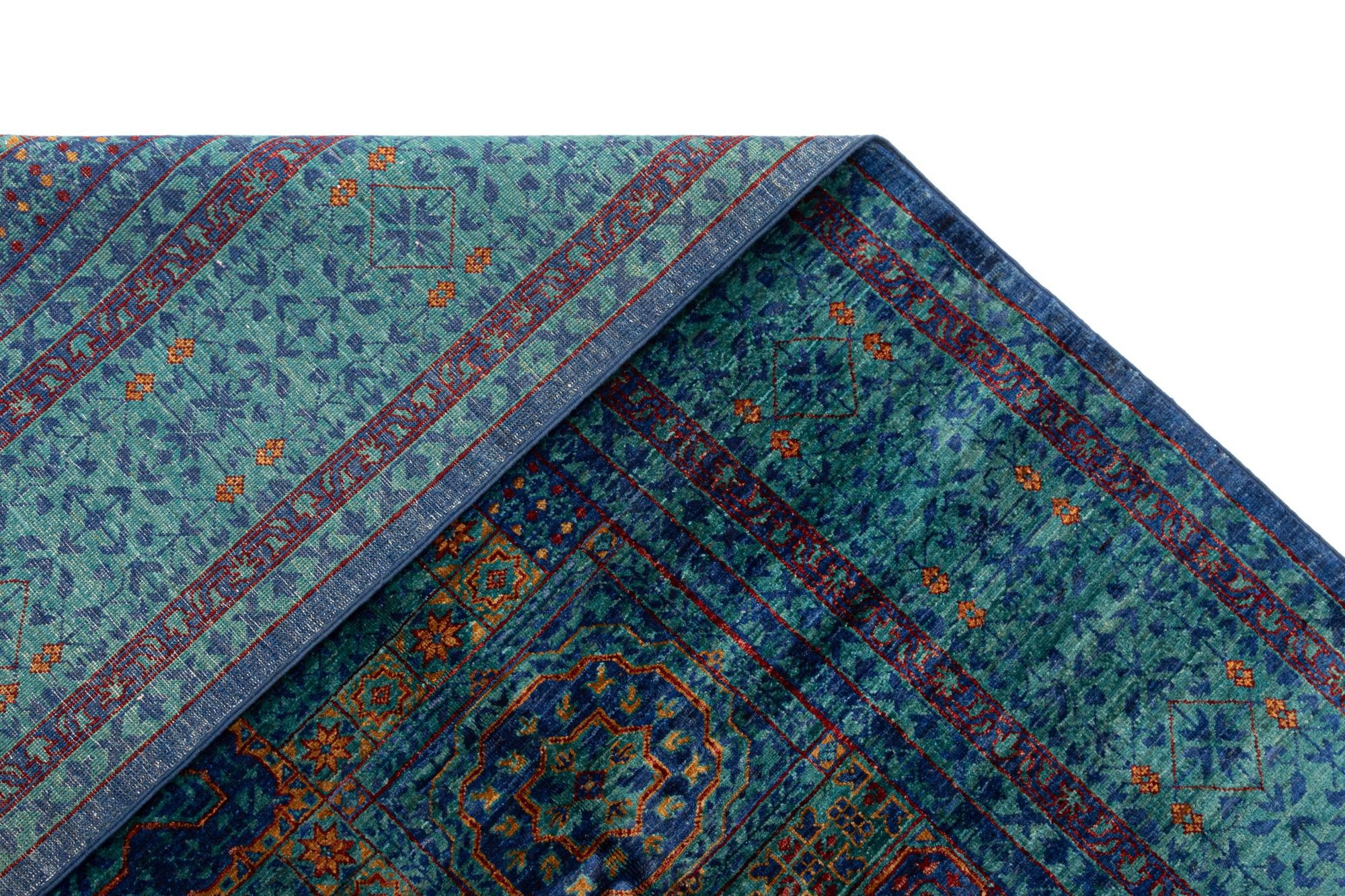 7' x 10' Mamluk Rug