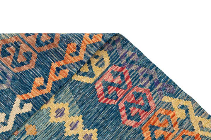 6' 11 x 9' 7 Hand Knotted Marok Kilim Rug