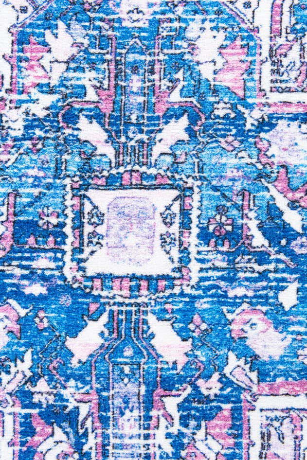 Detail image of 5' 2 x 8' Medina Rug
