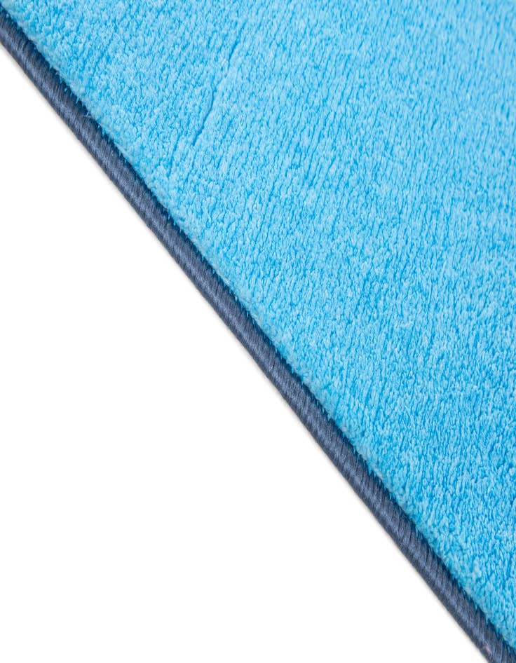 Detail image of 5' 2 x 7' 7 Medina Rug