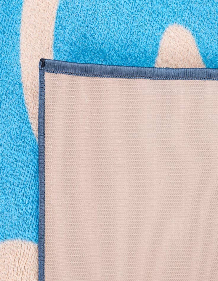 Detail image of 5' 2 x 7' 7 Medina Rug