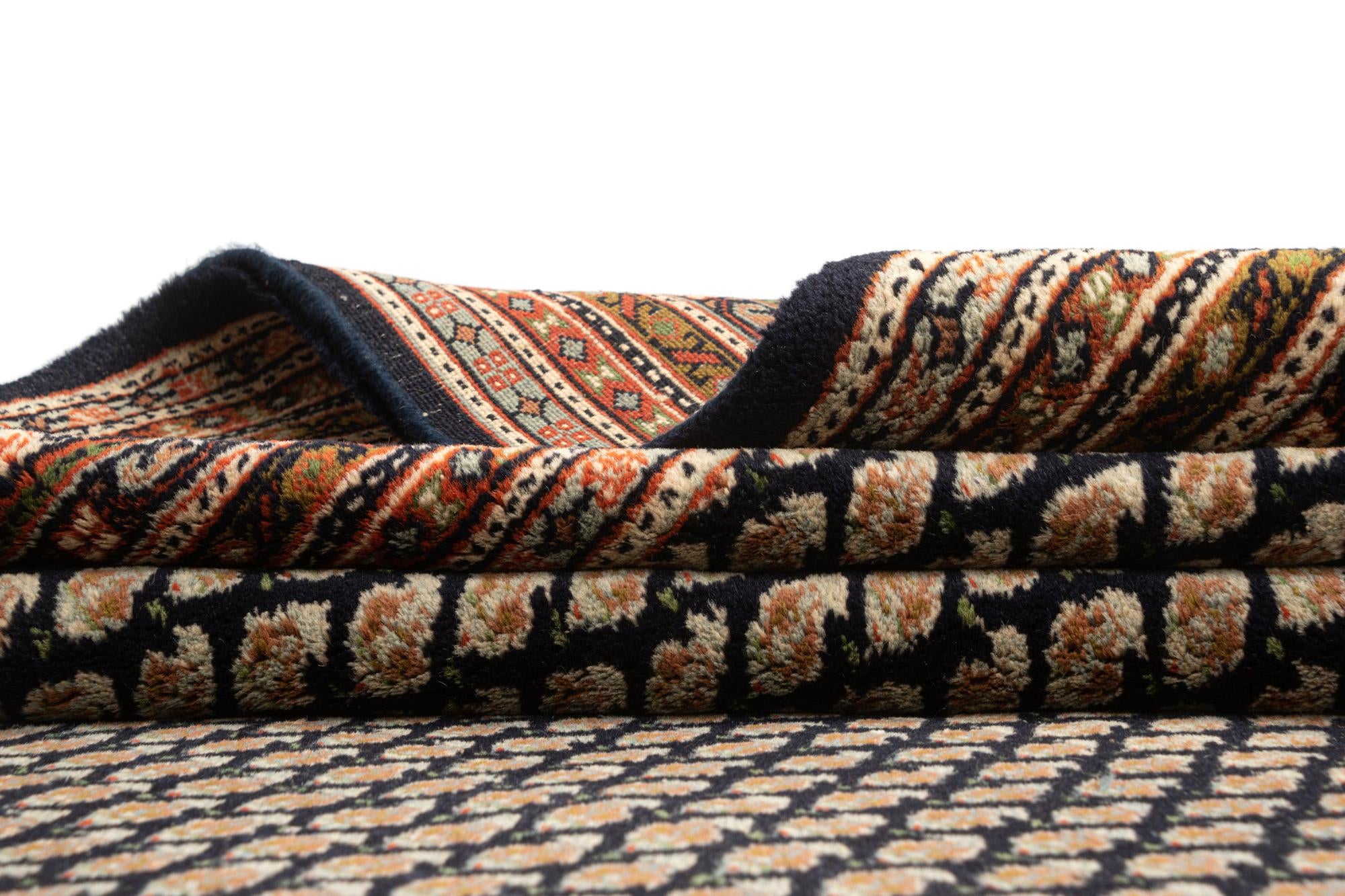 8' 3 x 11' 3 Mir Wool Rug