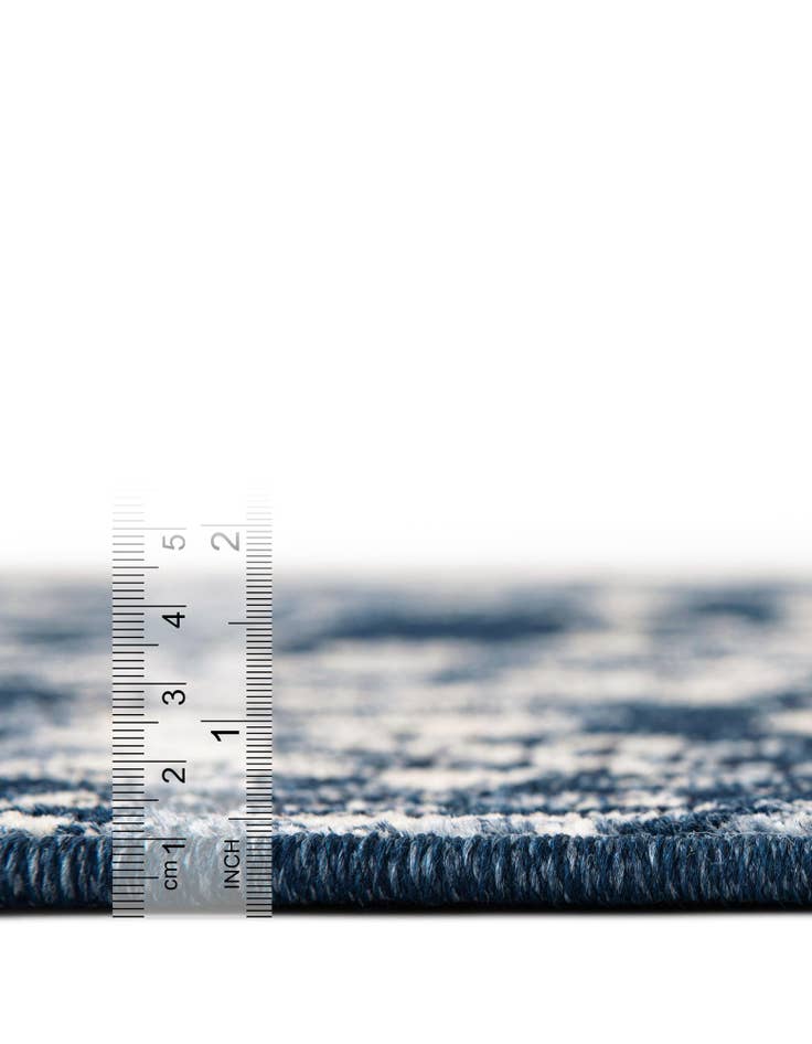 Detail image of 7' x 10' Miranda Rug