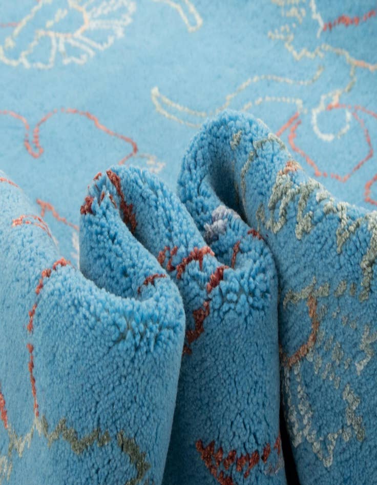 Detail image of 7' 5 x 9' 9  Hand Knotted Modern Nehmo Rug