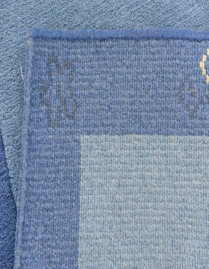 Detail image of 2' 6 x 4' 10 Hand Knotted Modern Tibet Wool Rug