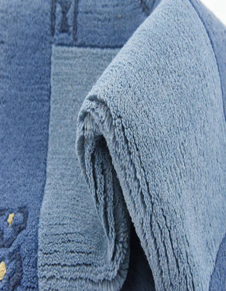 Detail image of 2' 6 x 4' 10 Hand Knotted Modern Tibet Wool Rug