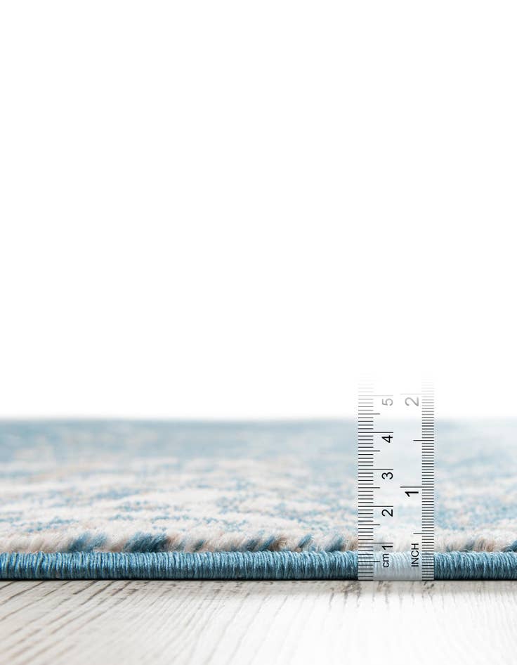Detail image of 7' 10 x 10' Monaco Rug With Pad Bundle